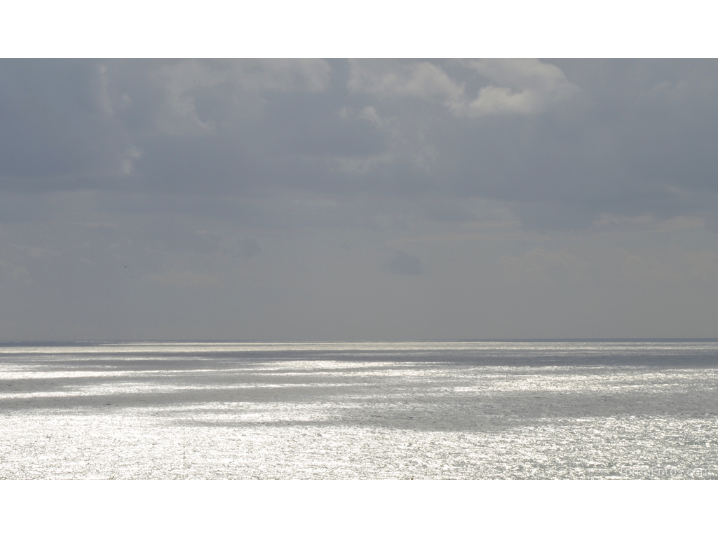 Sombras de las nubes en el mar